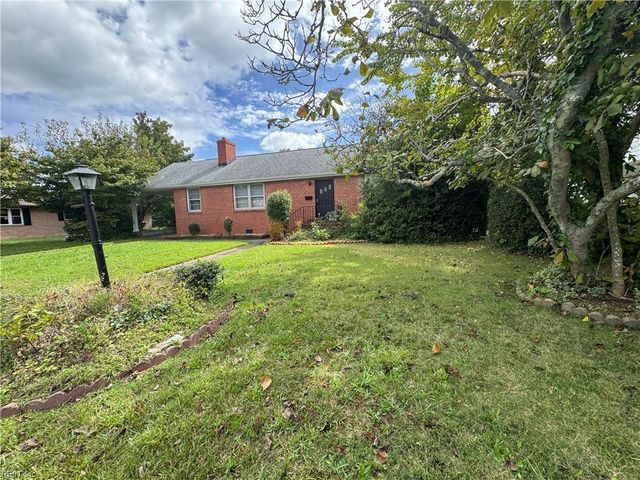922 11th ST, Newport News, VA 23607