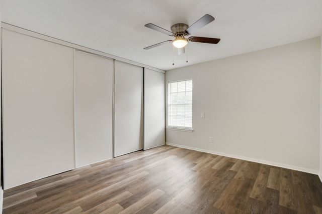 1105 UTA Boulevard 101, Arlington, TX 76013