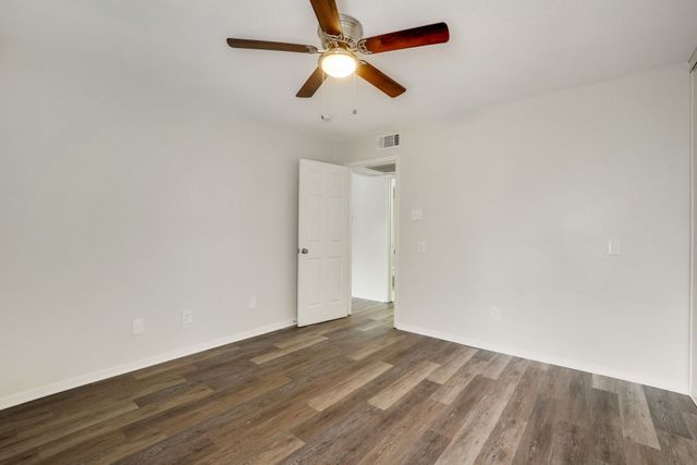 1105 UTA Boulevard 101, Arlington, TX 76013