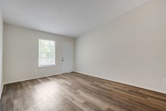 1105 UTA Boulevard 101, Arlington, TX 76013