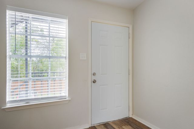 1105 UTA Boulevard 101, Arlington, TX 76013