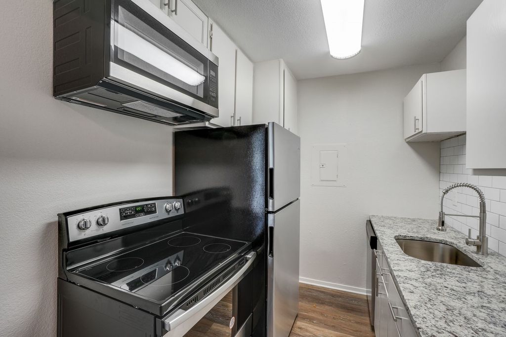 1105 UTA Boulevard 101, Arlington, TX 76013