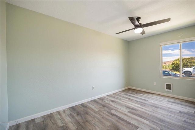 8797 Wahl, Santee, CA 92071