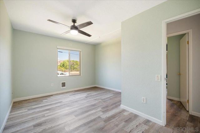 8797 Wahl, Santee, CA 92071