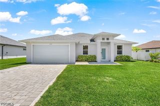 1015 SW 15th PL, Cape Coral, FL 33991