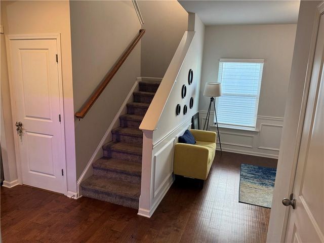 1073 Shadow Glen Drive, Fairburn, GA 30213
