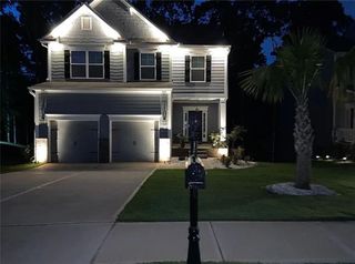 1073 Shadow Glen Drive, Fairburn, GA 30213