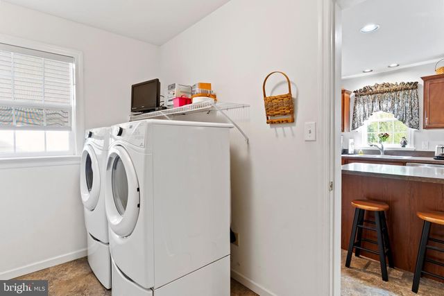 657 HAMAKER RD, Manheim, PA 17545