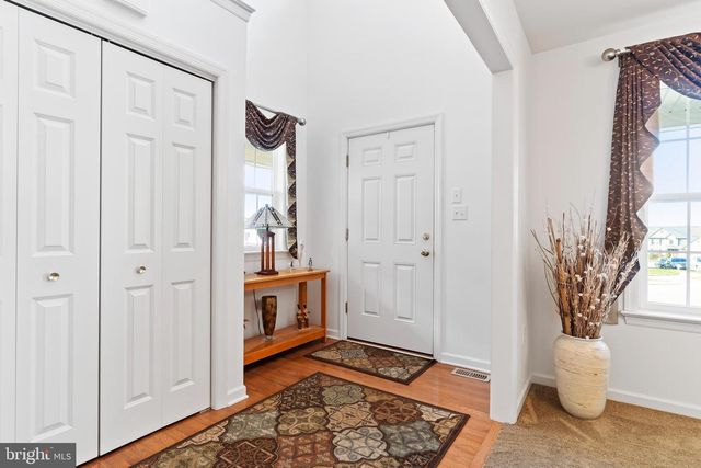 657 HAMAKER RD, Manheim, PA 17545