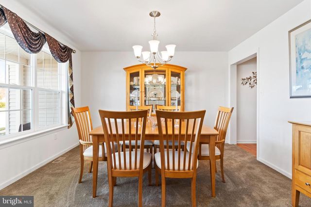 657 HAMAKER RD, Manheim, PA 17545