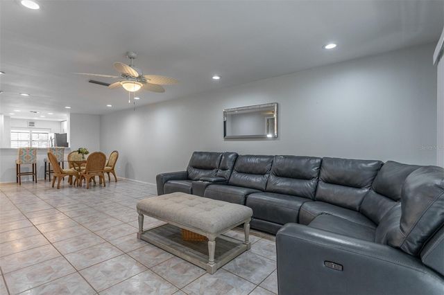 19029 US HIGHWAY 19 N 10C, Clearwater, FL 33764