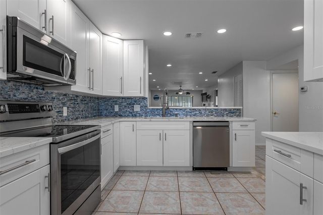 19029 US HIGHWAY 19 N 10C, Clearwater, FL 33764