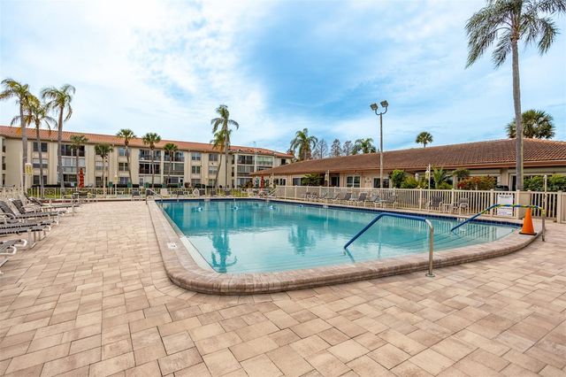 19029 US HIGHWAY 19 N 10C, Clearwater, FL 33764