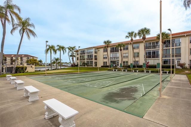 19029 US HIGHWAY 19 N 10C, Clearwater, FL 33764