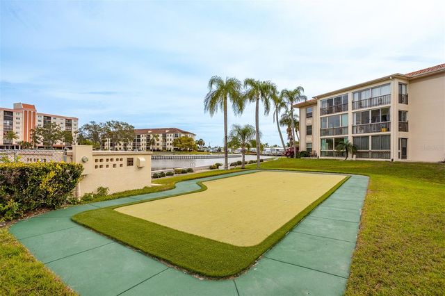 19029 US HIGHWAY 19 N 10C, Clearwater, FL 33764