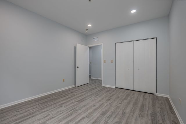 801 N Mclean Boulevard 146, Elgin, IL 60123
