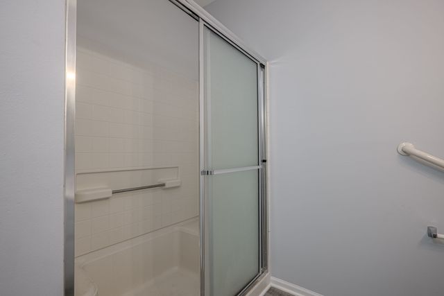801 N Mclean Boulevard 146, Elgin, IL 60123