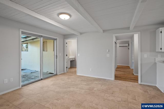 615 Sacre Ln N, Monmouth, OR 97361