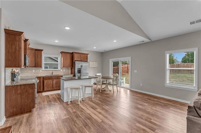 216 Meadowbrook Lane, Wellsville, KS 66092