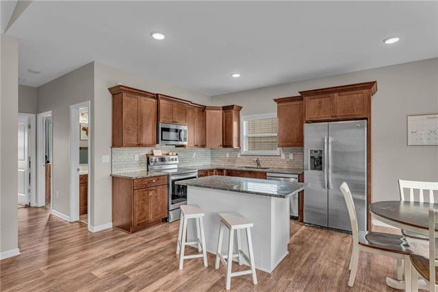 216 Meadowbrook Lane, Wellsville, KS 66092