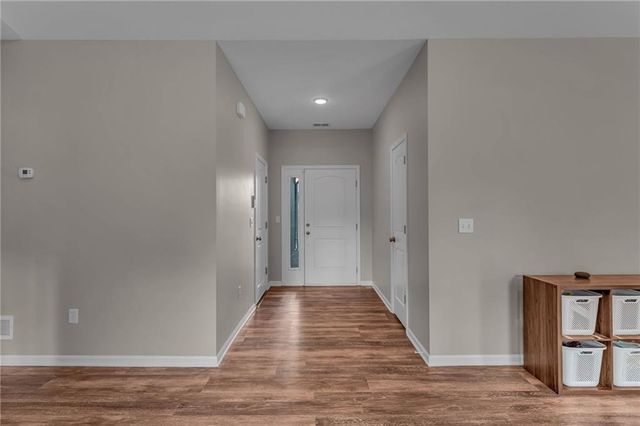 216 Meadowbrook Lane, Wellsville, KS 66092