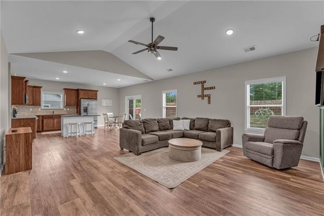 216 Meadowbrook Lane, Wellsville, KS 66092