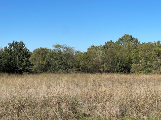 000 E Pleasant Valley Road, Springfield, MO 65803