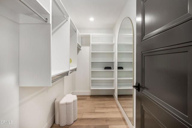 139 S Oak Knoll Avenue 104, Pasadena, CA 91101