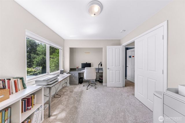 23977 SE 10th Street, Sammamish, WA 98075