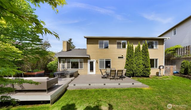 23977 SE 10th Street, Sammamish, WA 98075