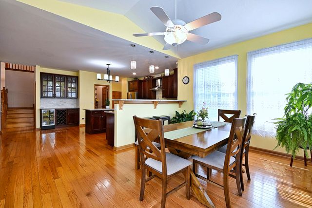 1452 Sage Drive, Bolingbrook, IL 60490