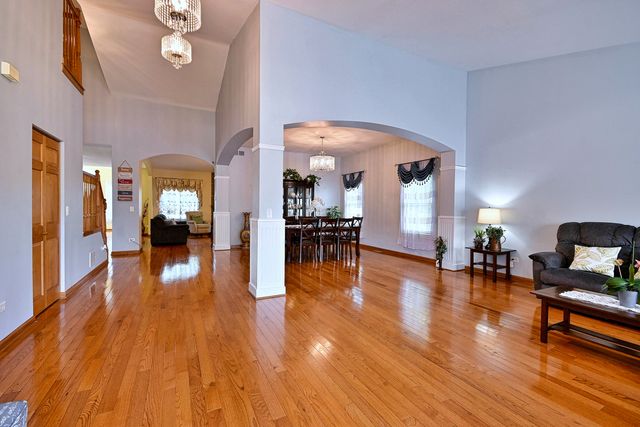 1452 Sage Drive, Bolingbrook, IL 60490