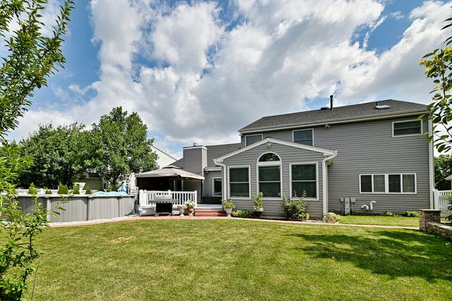 1452 Sage Drive, Bolingbrook, IL 60490