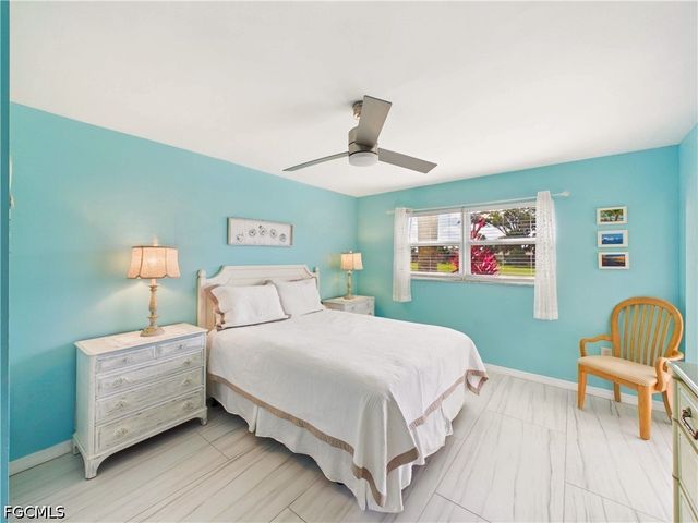 300 Valley Stream DR 3D, Naples, FL 34113
