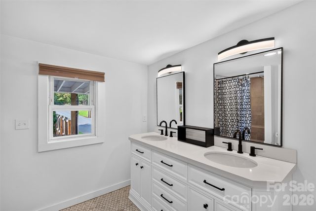 39 Wyatt Street, Asheville, NC 28803