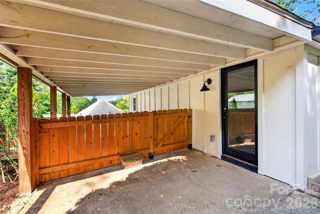 39 Wyatt Street, Asheville, NC 28803
