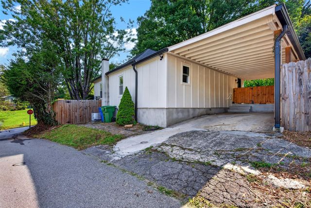 39 Wyatt Street, Asheville, NC 28803
