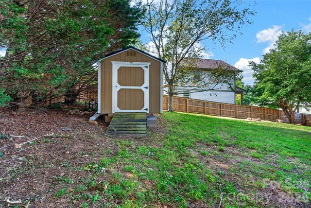 39 Wyatt Street, Asheville, NC 28803