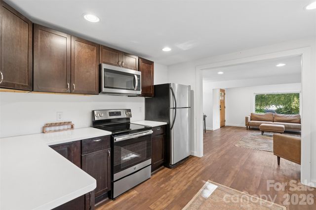 39 Wyatt Street, Asheville, NC 28803