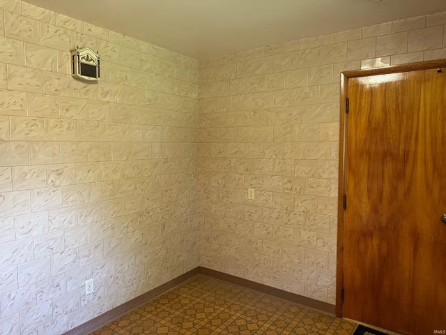 614 E Audubon Drive, Bloomington, IN 47408