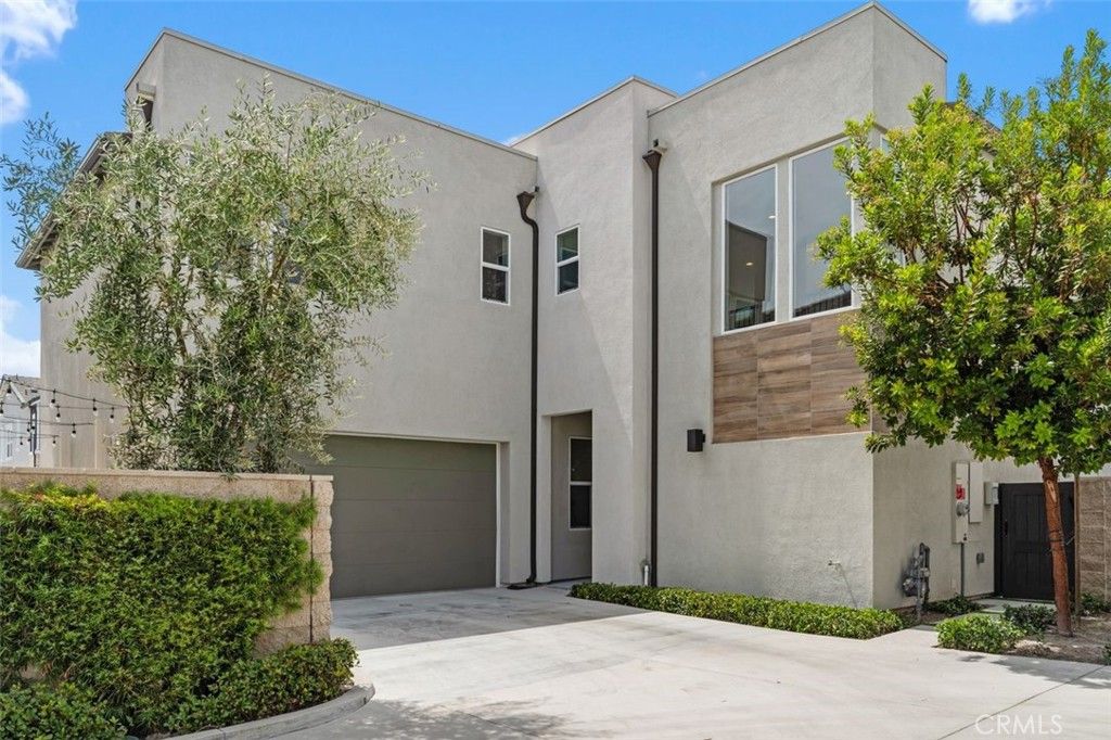 111 Edna Parkway, Lake Forest, CA 92630 — exterior