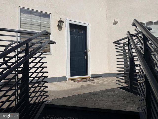 1714 STEAMBOAT STA, Southampton, PA 18966