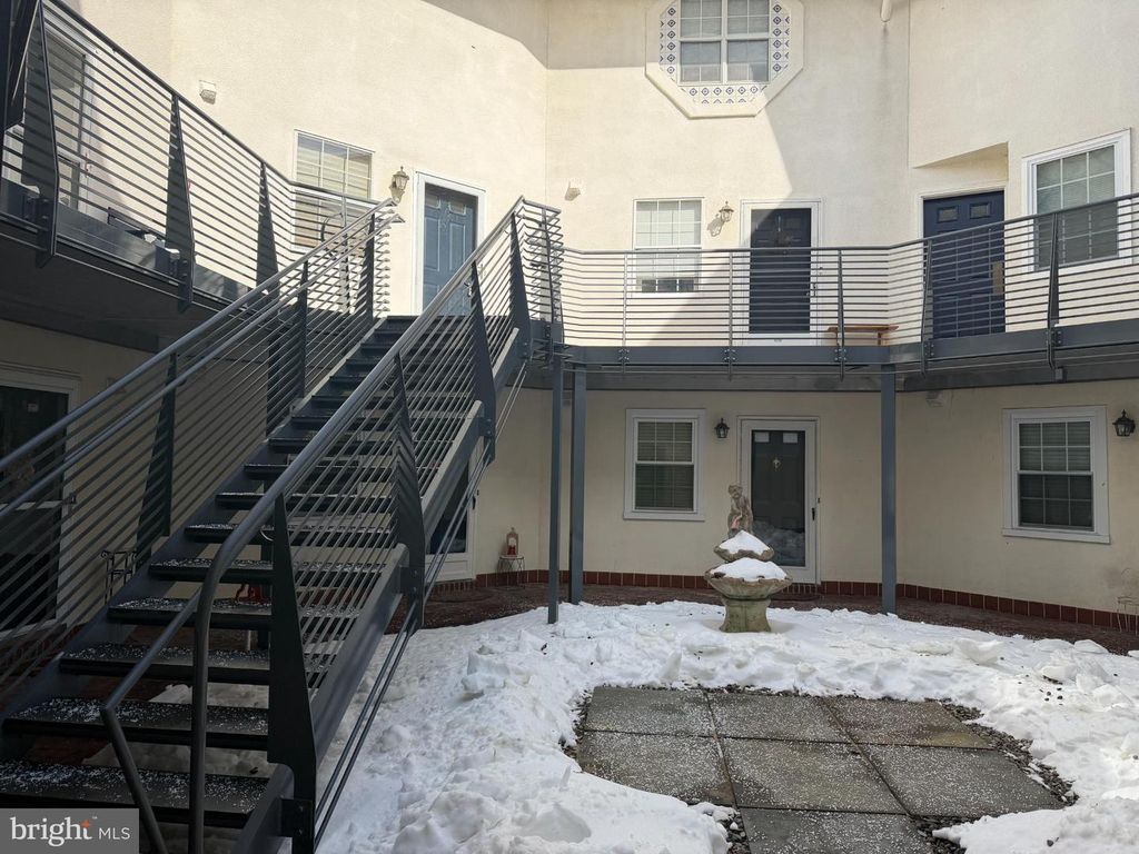 1714 STEAMBOAT STA, Southampton, PA 18966