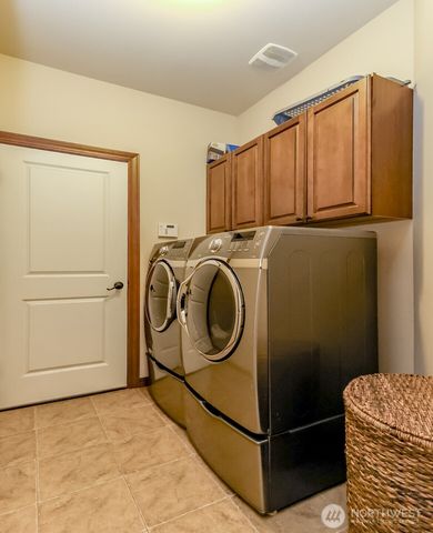 21305 62ND Street Ct E, Lake Tapps, WA 98391