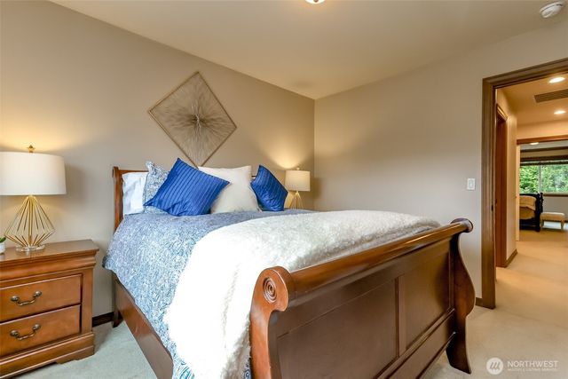 21305 62ND Street Ct E, Lake Tapps, WA 98391