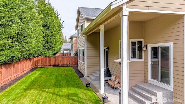 21305 62ND Street Ct E, Lake Tapps, WA 98391