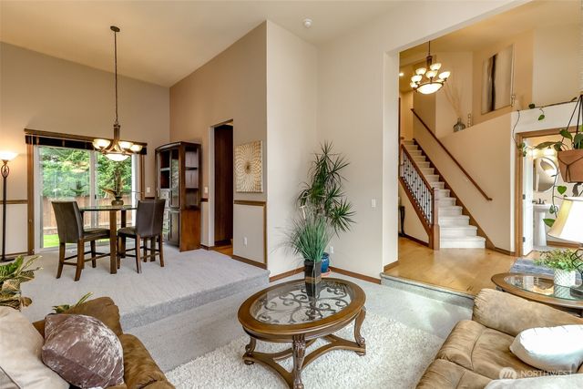 21305 62ND Street Ct E, Lake Tapps, WA 98391