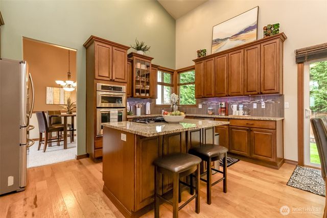 21305 62ND Street Ct E, Lake Tapps, WA 98391