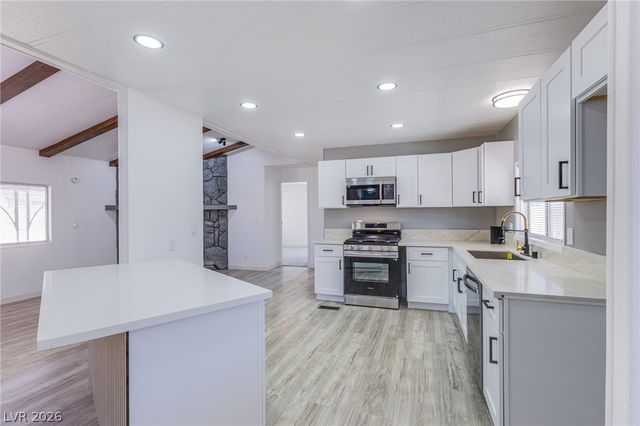 3230 La Barca Lane, Las Vegas, NV 89122