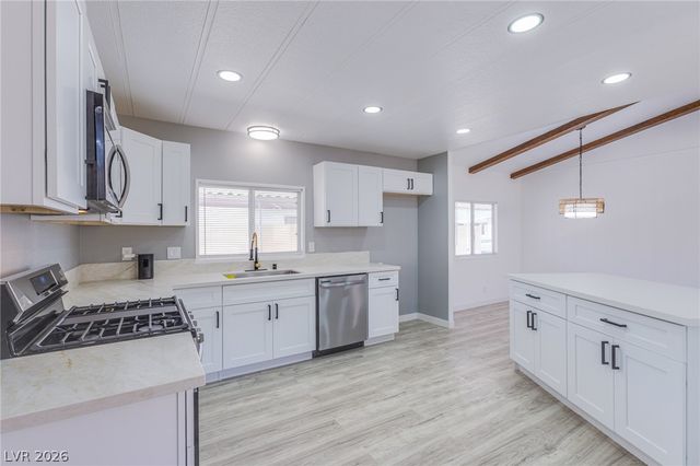 3230 La Barca Lane, Las Vegas, NV 89122